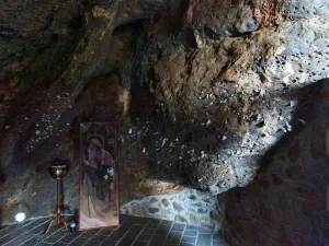 Avvakospilio (Osios Kosmas Erimitis) Cave  - CRETE