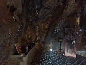 Avvakospilio (Osios Kosmas Erimitis) Cave  - CRETE