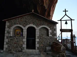 Avvakospilio (Osios Kosmas Erimitis) Cave  - CRETE