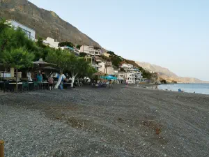 Tris Ekklisies  - CRETE