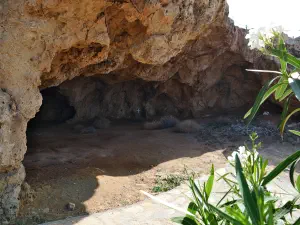 Agios Antonios Cave Church - Kato Selles  - CRETE