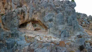 Cave of Agios Iosif Gerontogianni  - CRETE