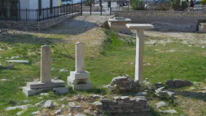 Ancient Cemetery Vitzi  - PAROS