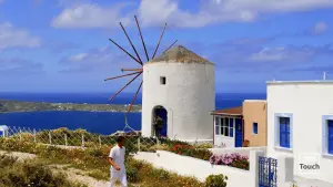 Oia  - SANTORINI