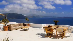Oia  - SANTORINI