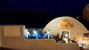 Oia  - SANTORINI
