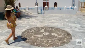 Oia  - SANTORINI