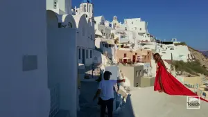 Oia  - SANTORINI