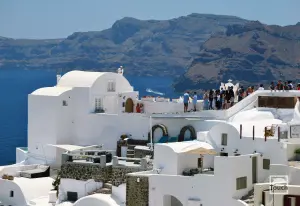 Oia  - SANTORINI