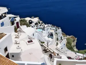 Oia  - SANTORINI