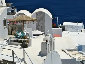Oia  - SANTORINI