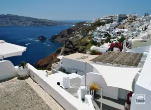 Oia  - SANTORINI