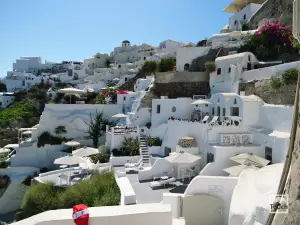 Oia  - SANTORINI