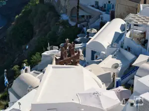 Oia  - SANTORINI