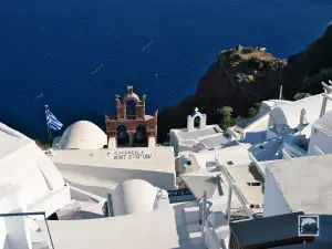 Oia  - SANTORINI