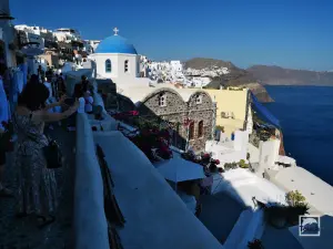 Oia  - SANTORINI