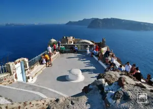 Oia  - SANTORINI