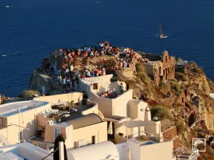 Oia  - SANTORINI