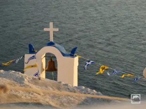 Oia  - SANTORINI