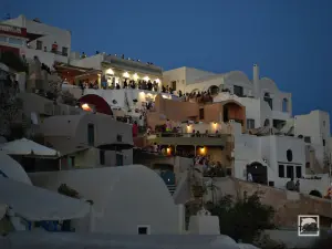 Oia  - SANTORINI