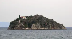 Tolo Koronisi Islet  - PELOPONNESE