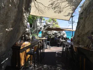 Lefkes Remetzo Cafe  - KEFALONIA