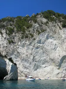 Small Beaches  - MARATHONISI