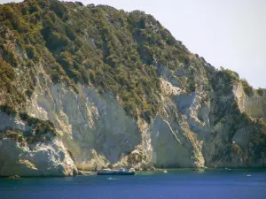 Small Beaches  - MARATHONISI