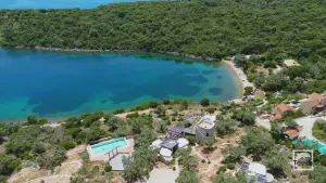 Elia Beach  - MEGANISSI