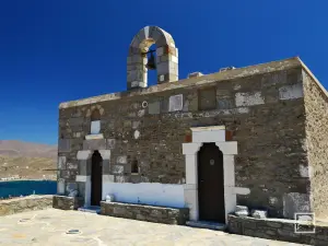 Agios Ioannis and Agia Anna Church  - PSARA