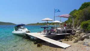 Glyfa Beach - Suelto Bar  - ALONISSOSI